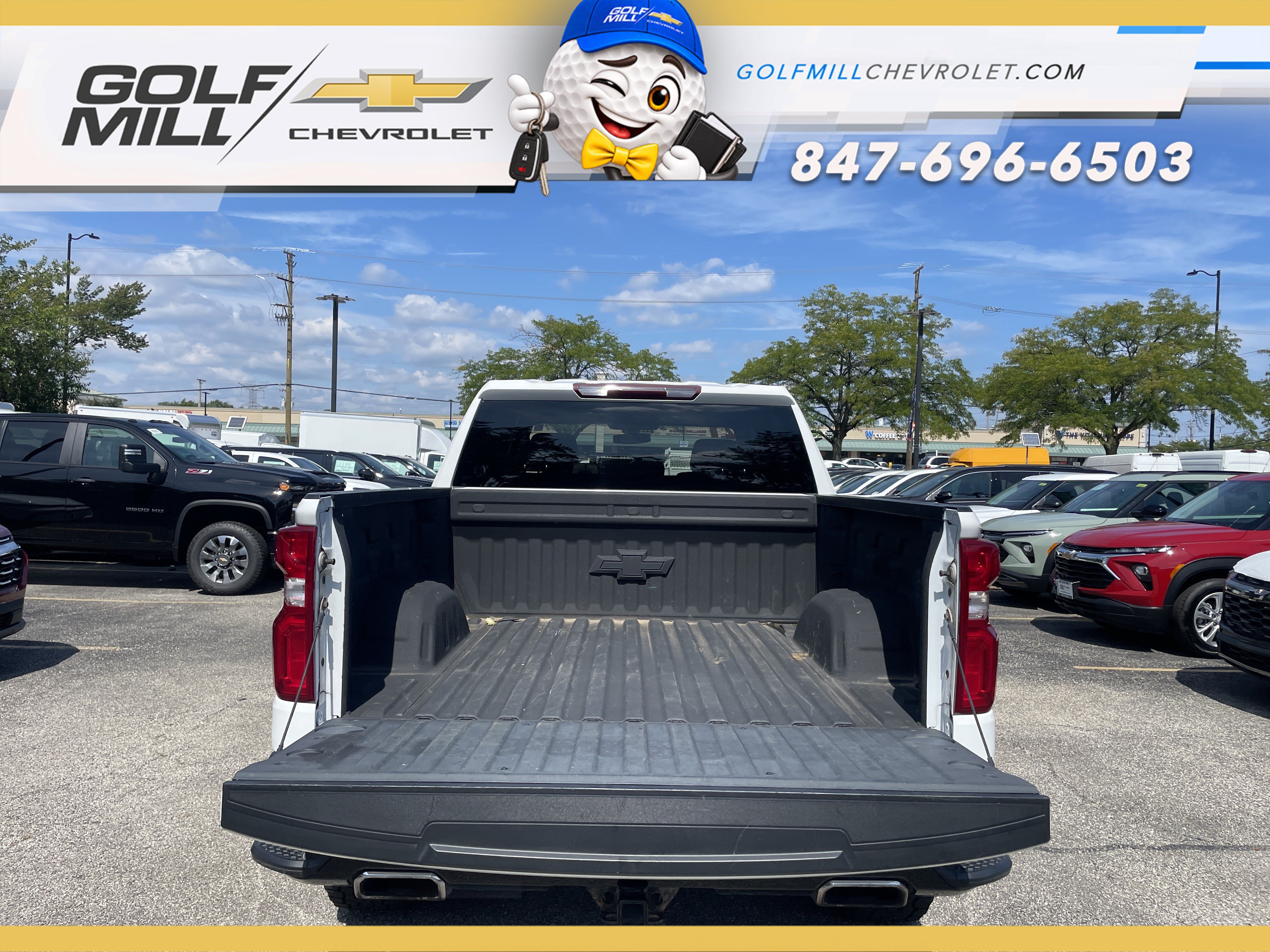Used 2021 Chevrolet Silverado 1500 LT Trail Boss w/ Bed Protection Package AWD/4WD image 12