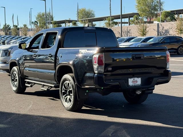 Used 2022 Toyota Tacoma TRD Sport w/ Technology Package image 3
