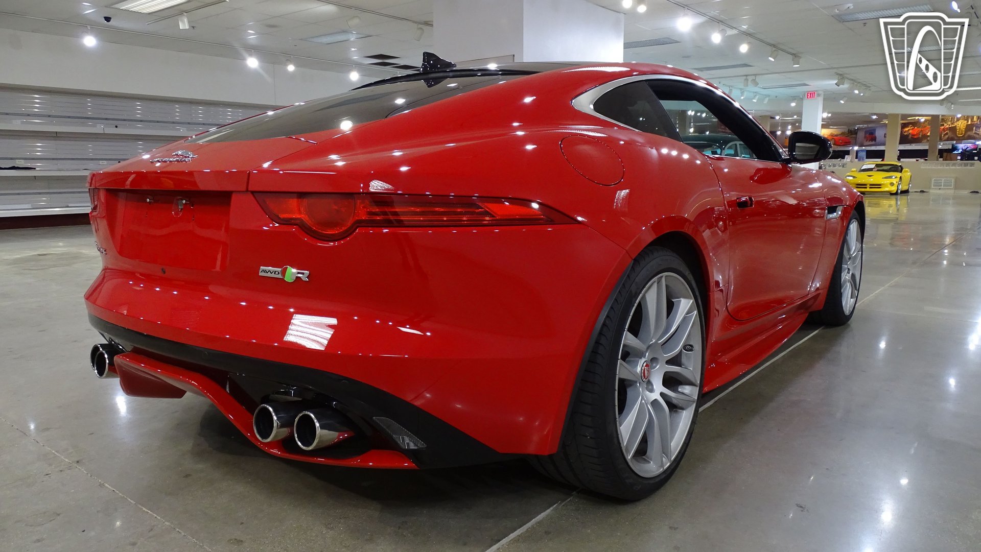 Used 2016 Jaguar F-TYPE R AWD/4WD image 15