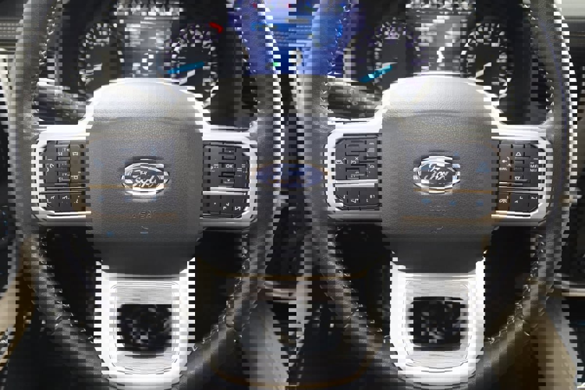 Used 2022 Ford Expedition XLT image 38