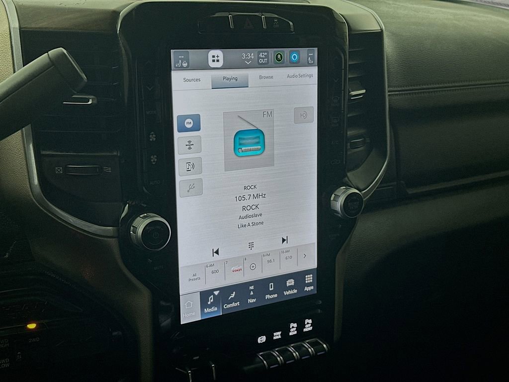 Used 2024 RAM 2500 Laramie image 17