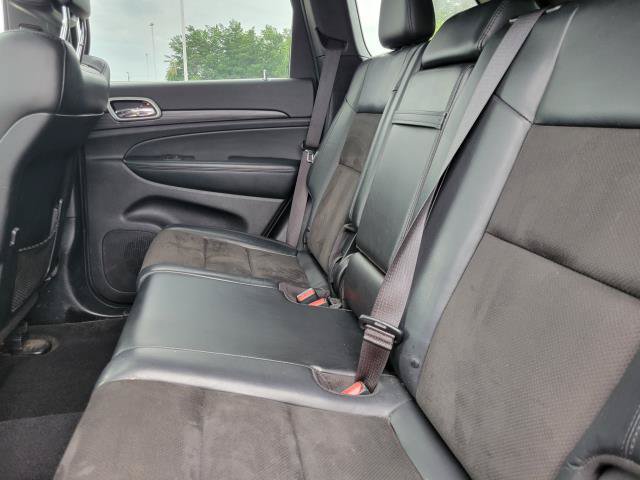 Used 2020 Jeep Grand Cherokee Altitude AWD/4WD image 11