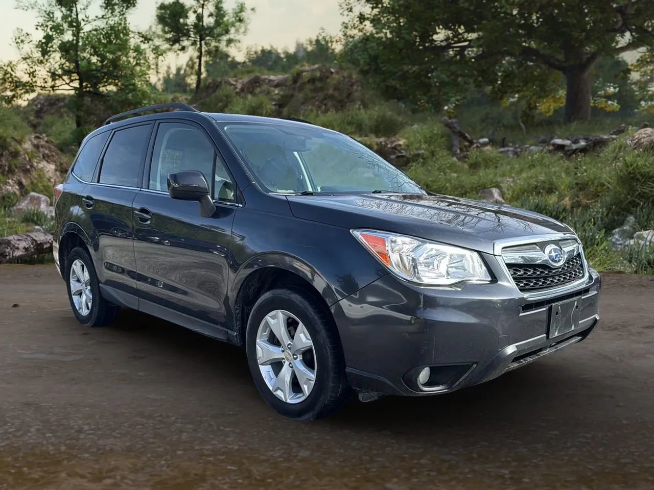 Used 2016 Subaru Forester 2.5i Limited image 3
