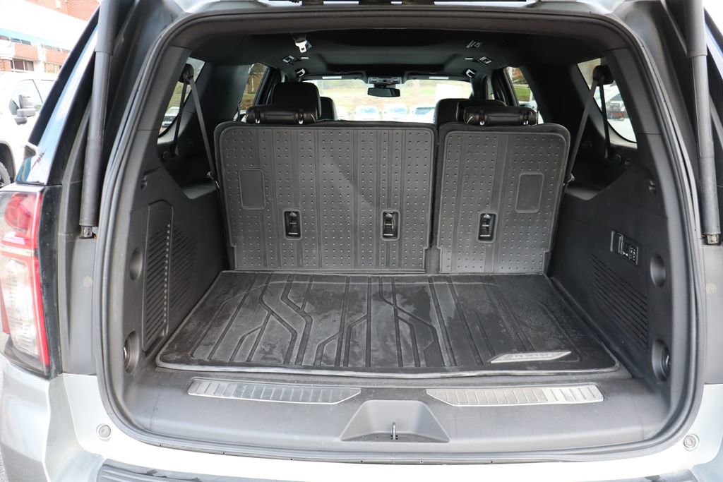 Used 2023 Chevrolet Suburban Premier image 42
