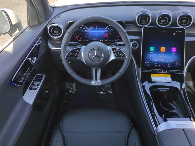 Used 2026 Mercedes-Benz GLC 300 image 16