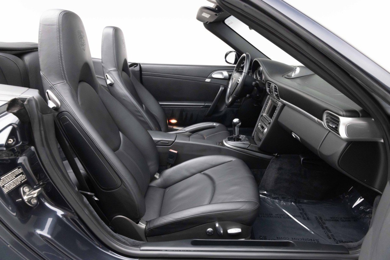 Used 2006 Porsche 911 Carrera 4S AWD/4WD image 24
