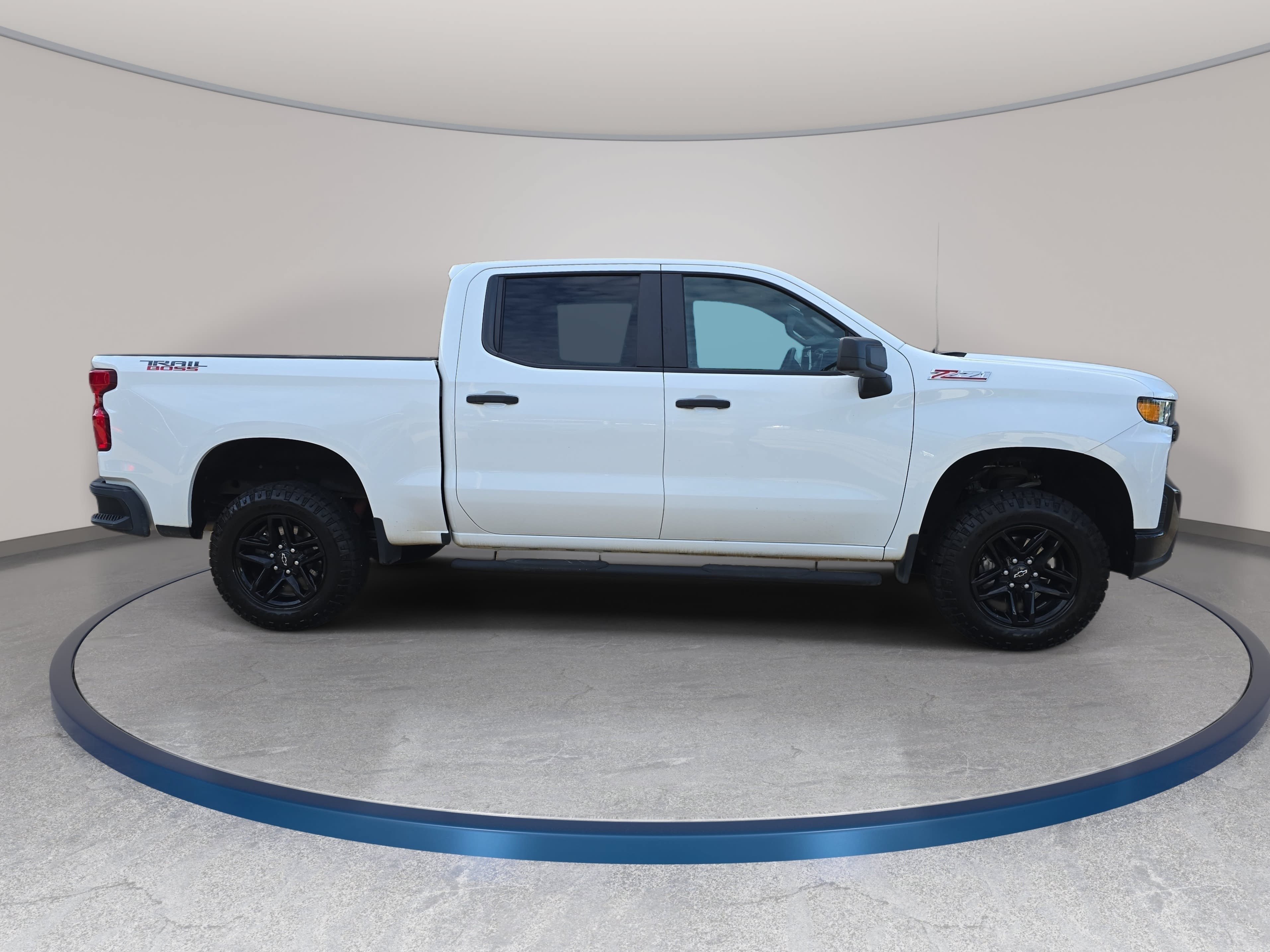 Used 2021 Chevrolet Silverado 1500 Custom Trail Boss AWD/4WD image 4