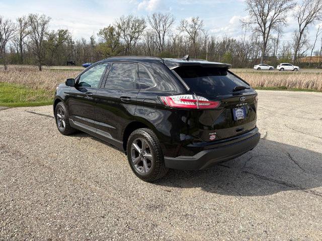 Certified 2023 Ford Edge SEL w/ Sport Appearance Package AWD/4WD image 4