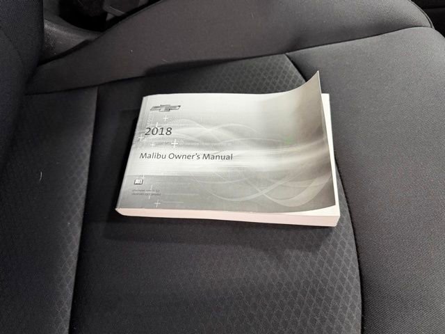 Used 2018 Chevrolet Malibu LT FWD image 21