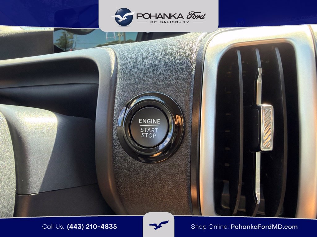 Certified 2025 Ford Expedition Active AWD/4WD image 13