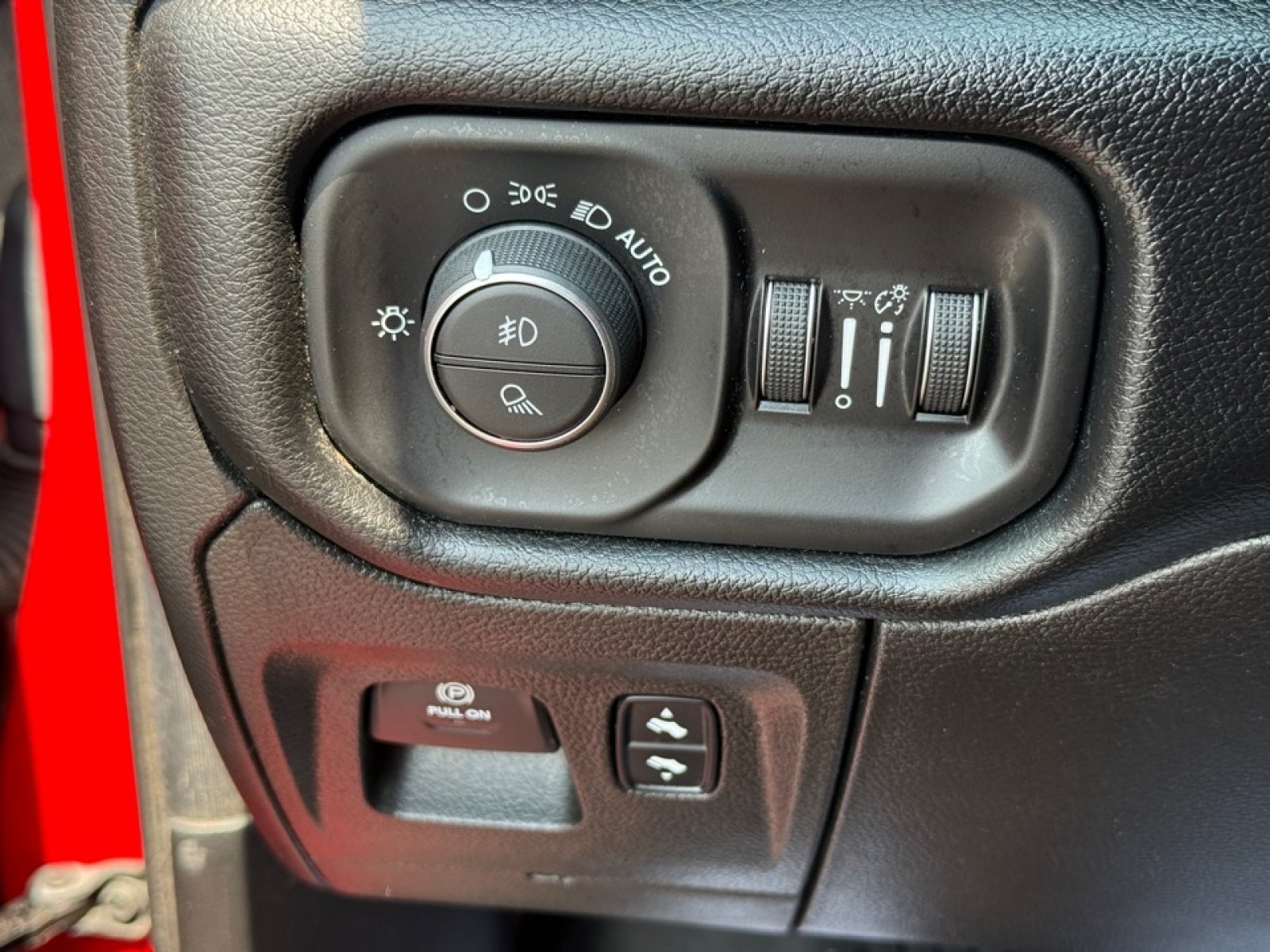 Used 2019 RAM 1500 Rebel w/ Rebel Level 2 Equipment Group AWD/4WD image 34