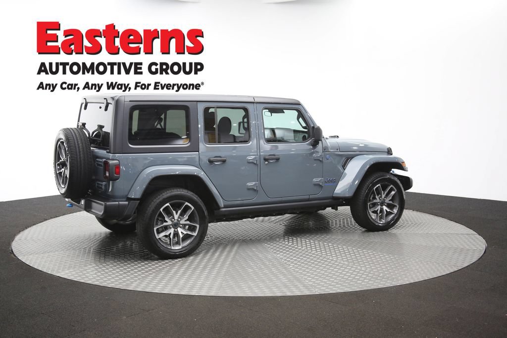 Used 2024 Jeep Wrangler Unlimited w/ Convenience Group AWD/4WD image 43