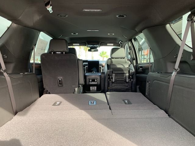 New 2026 GMC Yukon XL Denali AWD/4WD image 10