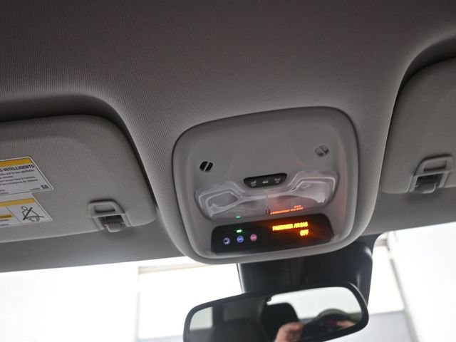 Used 2025 Chevrolet TrailBlazer LT w/ Convenience Package image 12