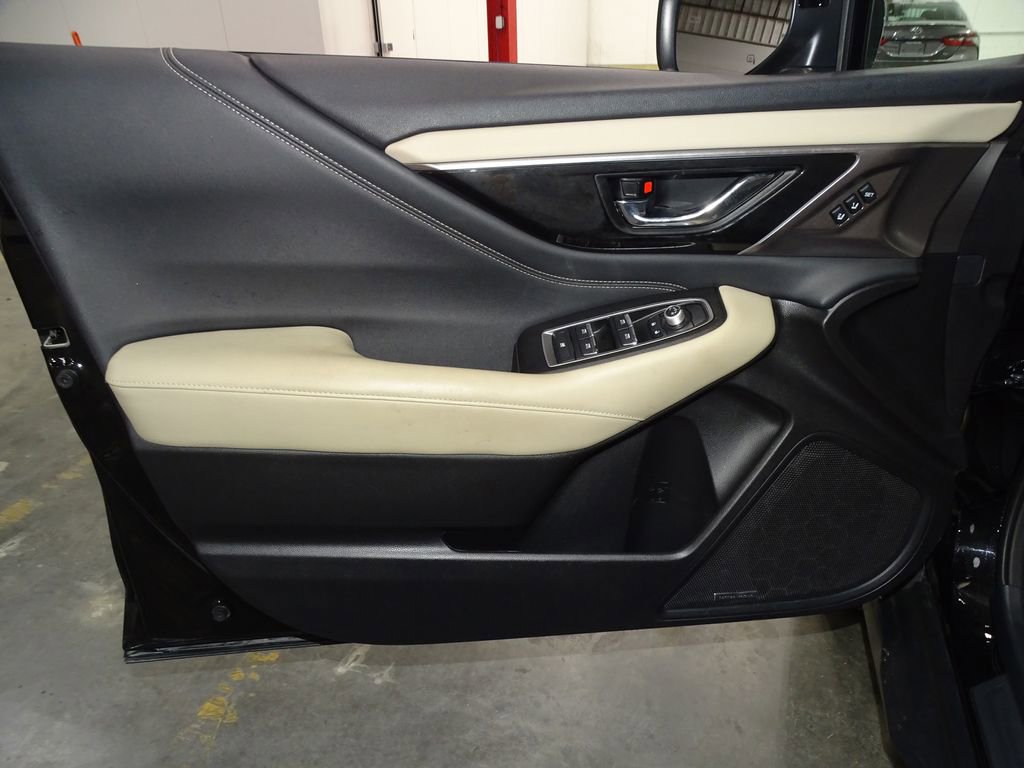 Used 2023 Subaru Outback Limited image 18