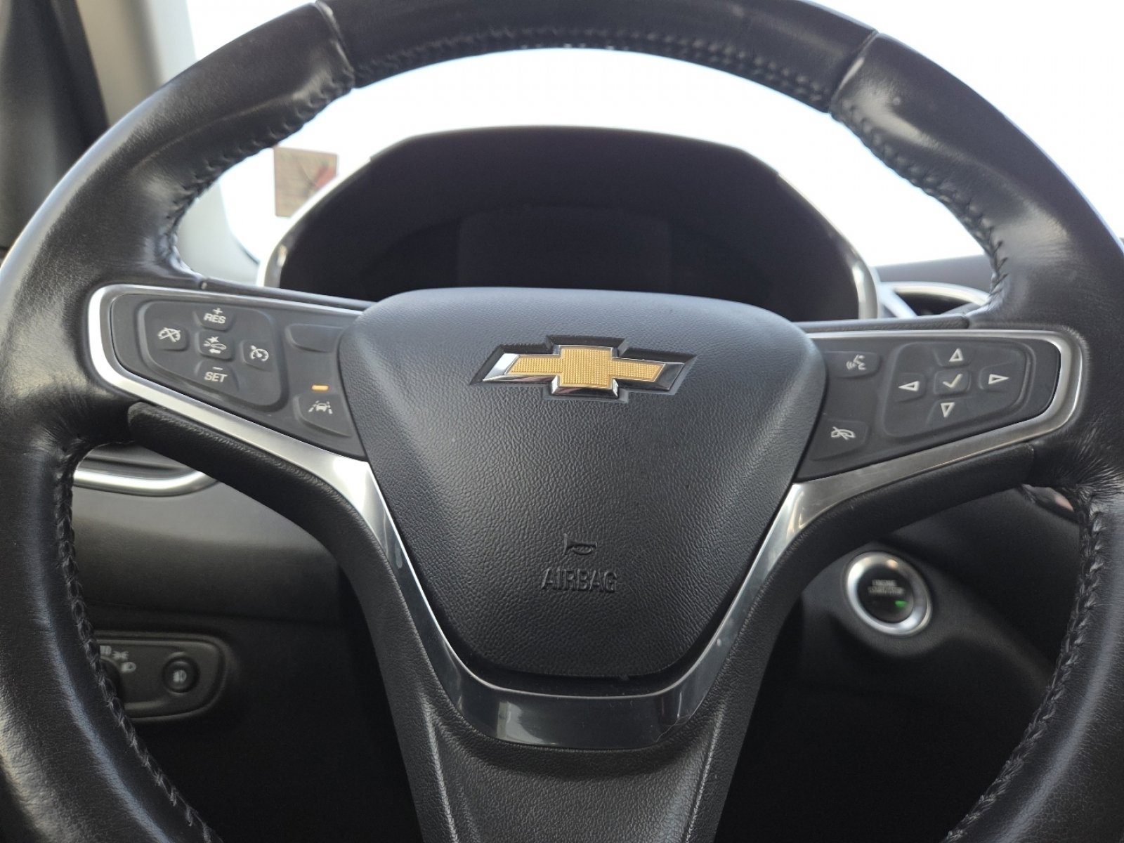 Used 2020 Chevrolet Equinox LT w/ Driver Convenience Package image 25