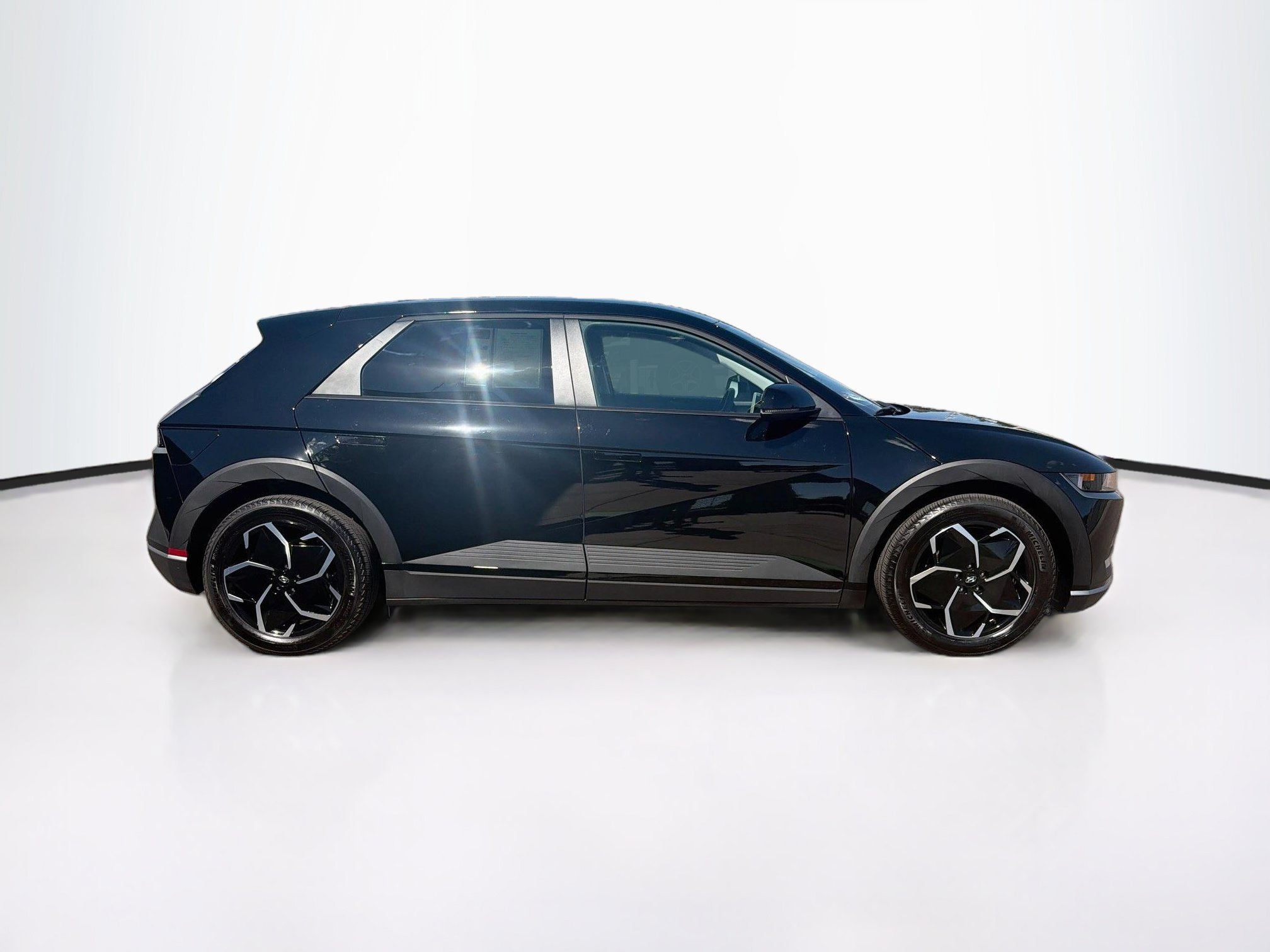 Used 2024 Hyundai Ioniq 5 SEL AWD/4WD image 10