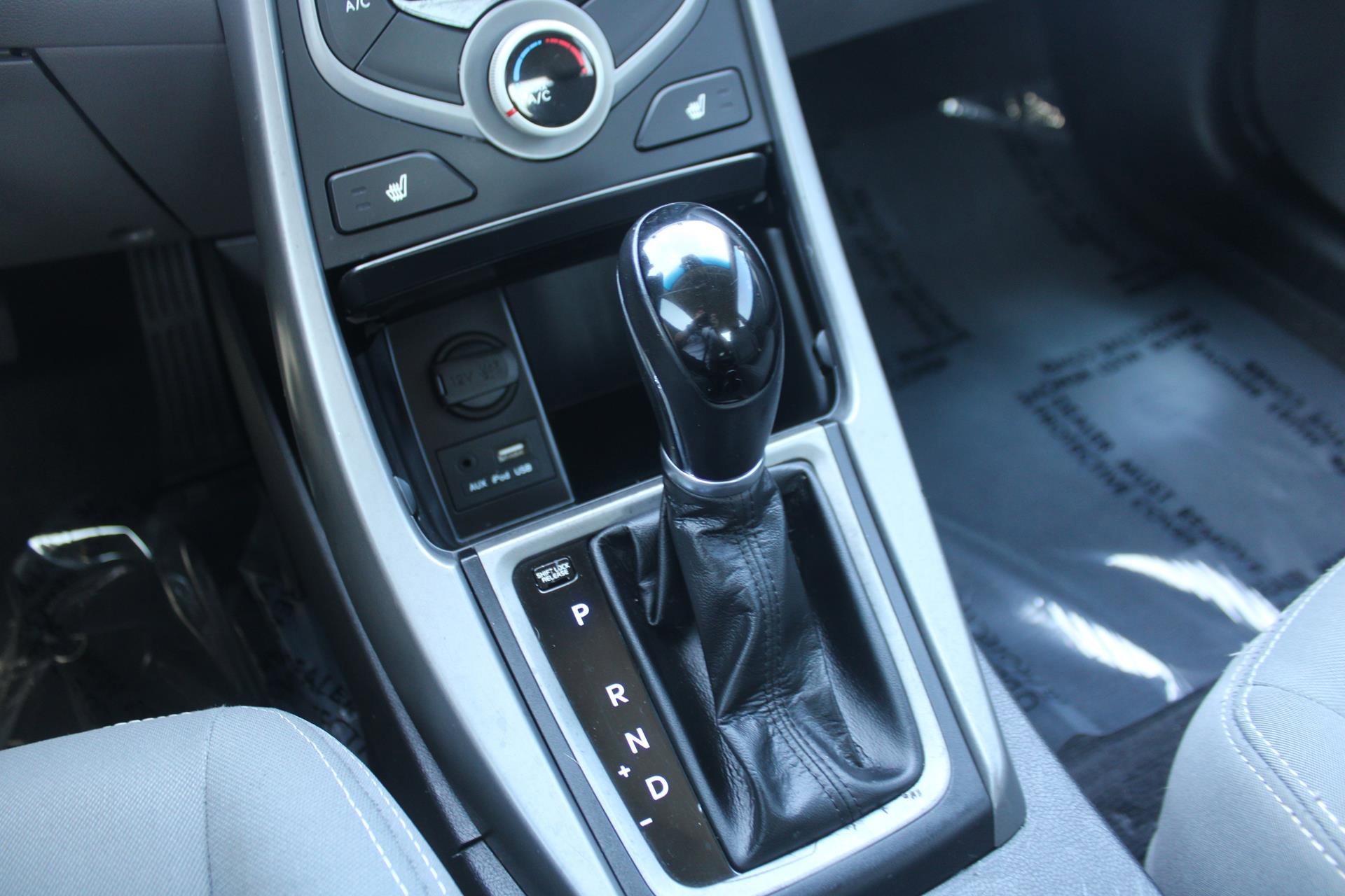 Used 2014 Hyundai Elantra image 13