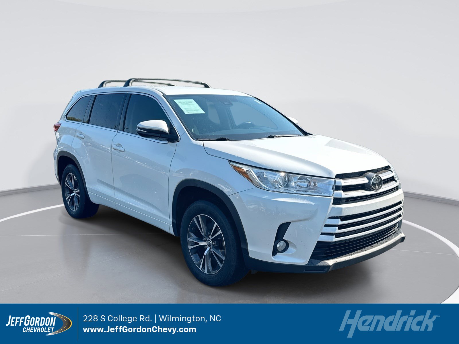 Used 2018 Toyota Highlander Plus image 1