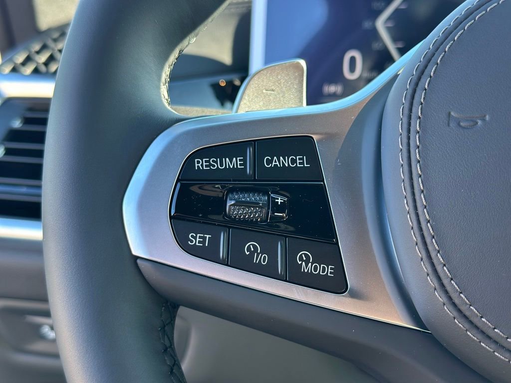 New 2026 BMW X5 xDrive40i w/ M Sport Package AWD/4WD image 32