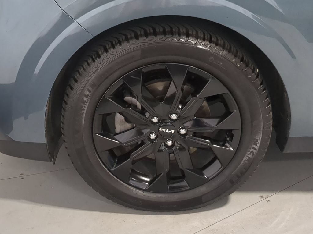 Used 2024 Kia Carnival SX Prestige FWD image 14