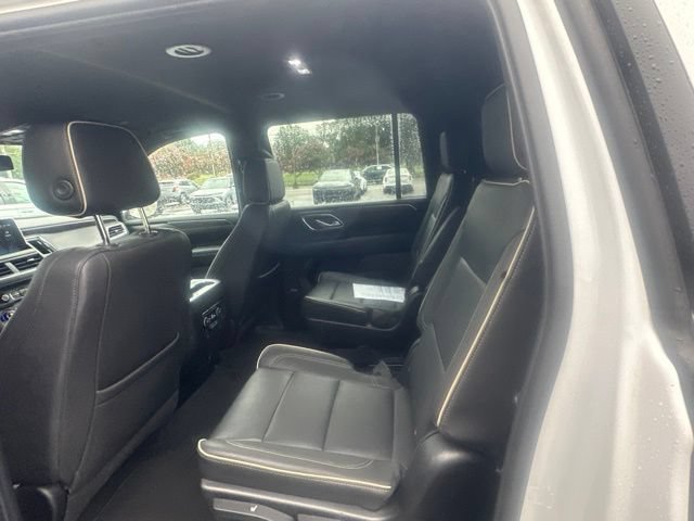 Used 2023 Chevrolet Suburban Premier AWD/4WD image 11