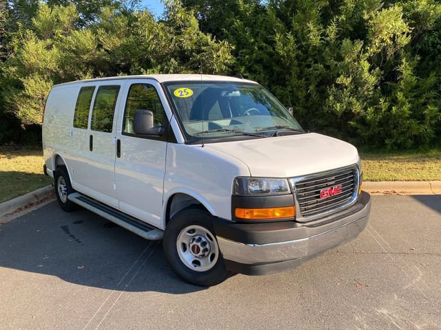 Used 2025 GMC Savana 2500 w/ Driver Convenience Package RWD image 1