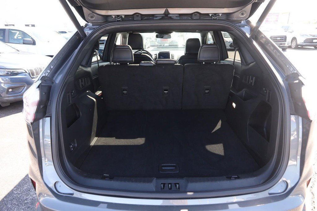 Used 2024 Ford Edge ST-Line AWD/4WD image 7