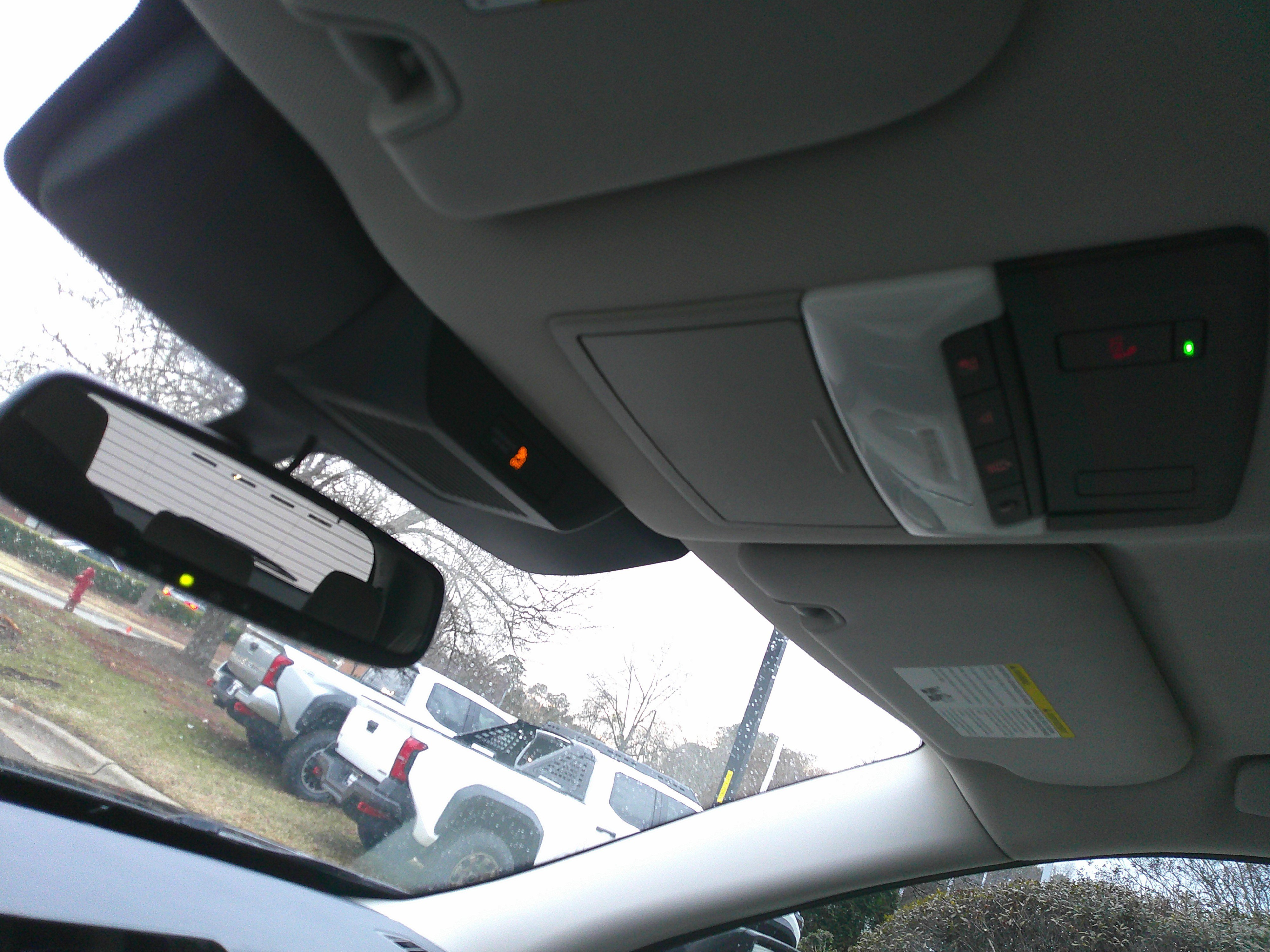 Used 2022 Nissan Pathfinder SL w/ SL Black Package image 29