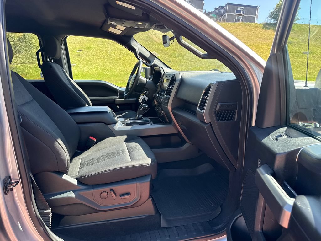 Used 2020 Ford F150 XLT w/ Equipment Group 302A Luxury AWD/4WD image 28