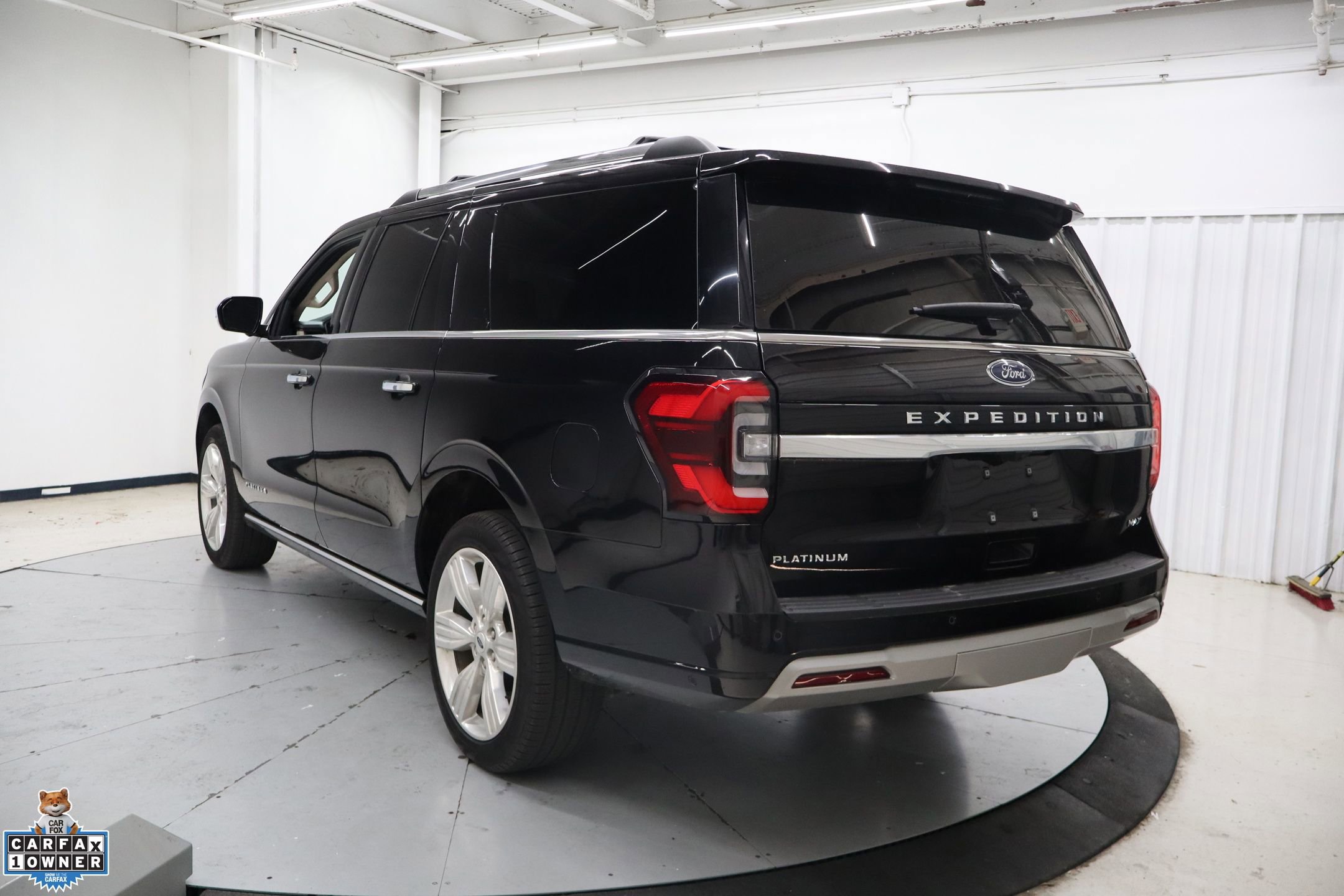 Used 2024 Ford Expedition Max Platinum image 8