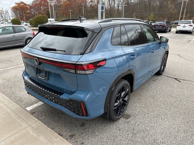 New 2026 Volkswagen Tiguan SE R-Line image 7