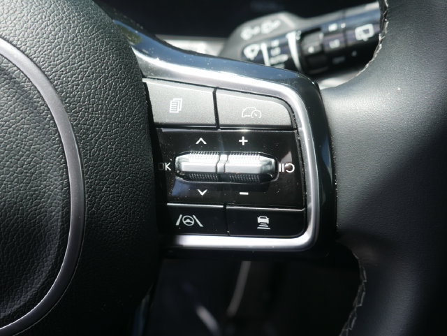 Used 2025 Kia Sorento SX FWD image 27