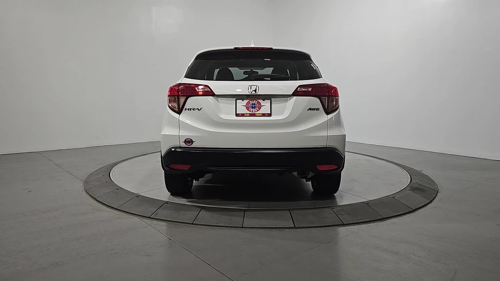 Used 2017 Honda HR-V LX image 4