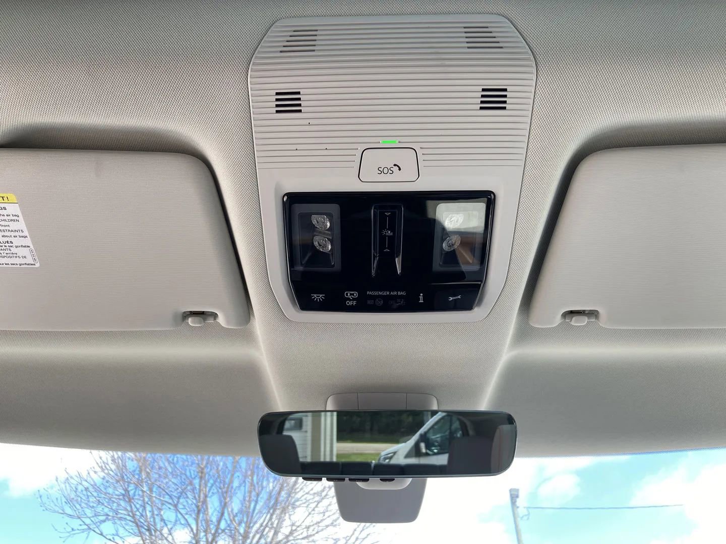 Used 2025 Volkswagen ID. Buzz 1st Edition image 18