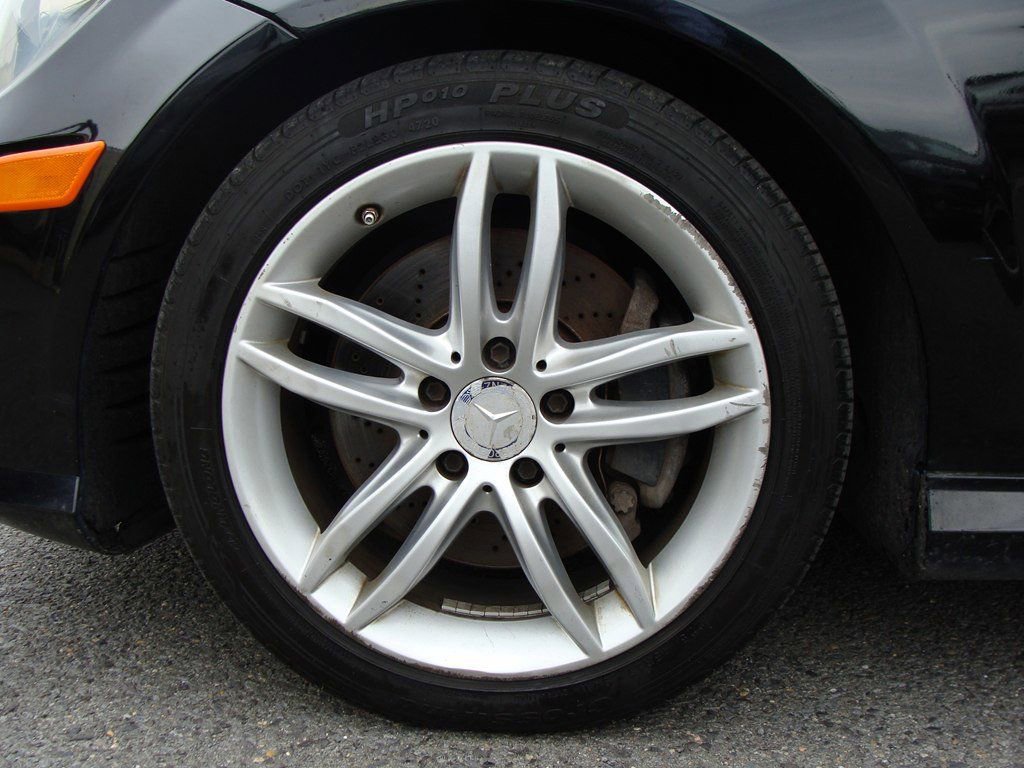 Used 2014 Mercedes-Benz C 300 4MATIC Sedan image 28