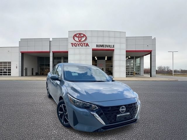 Used 2025 Nissan Sentra SV w/ Trunk Package FWD image 1
