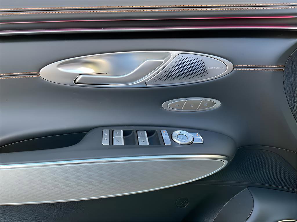 New 2026 Genesis GV70 2.5T Sport Prestige image 18