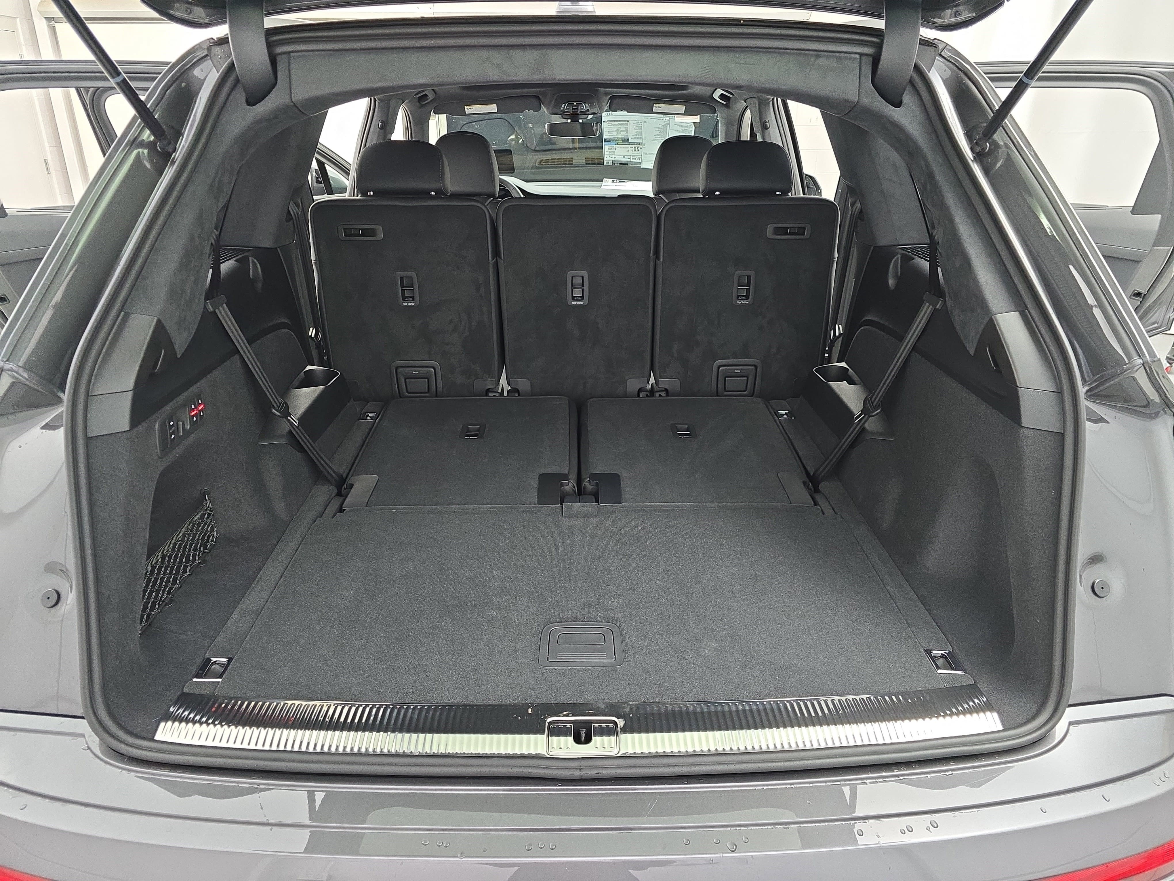New 2026 Audi Q7 3.0T Prestige image 14