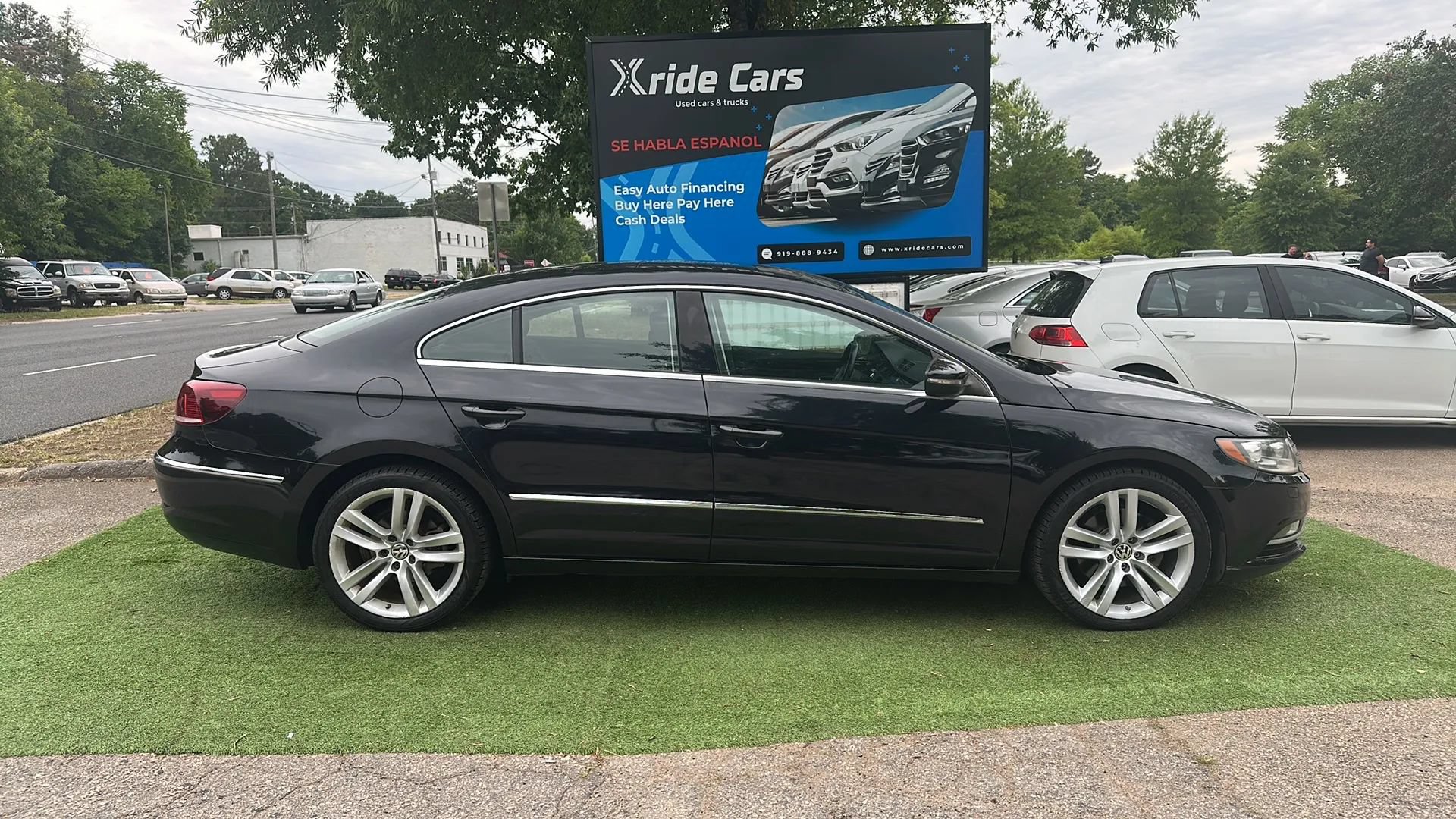 Used 2013 Volkswagen CC Lux FWD image 8
