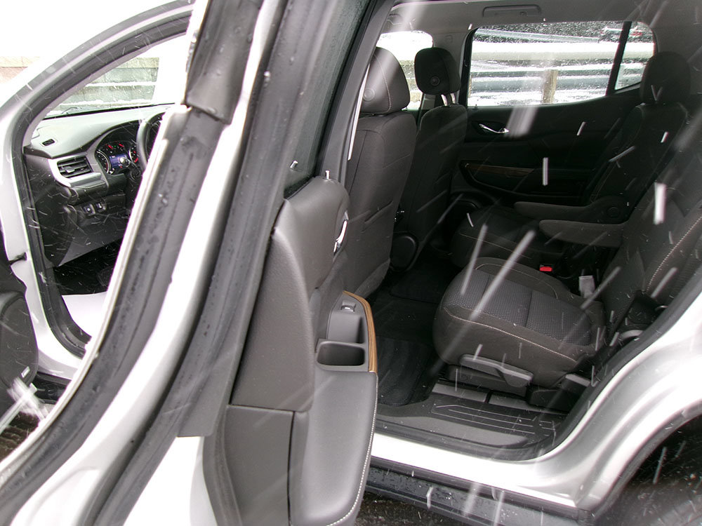 Used 2020 GMC Acadia SLE w/ Driver Convenience Package AWD/4WD image 16