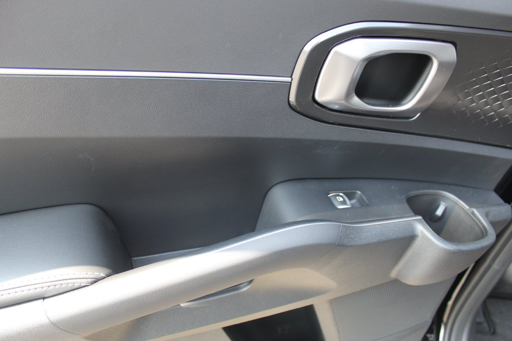 New 2026 Kia Sorento LX FWD image 13