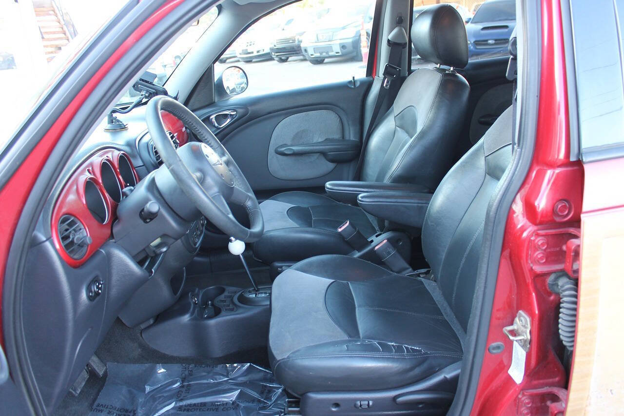 Used 2004 Chrysler PT Cruiser Limited FWD image 21