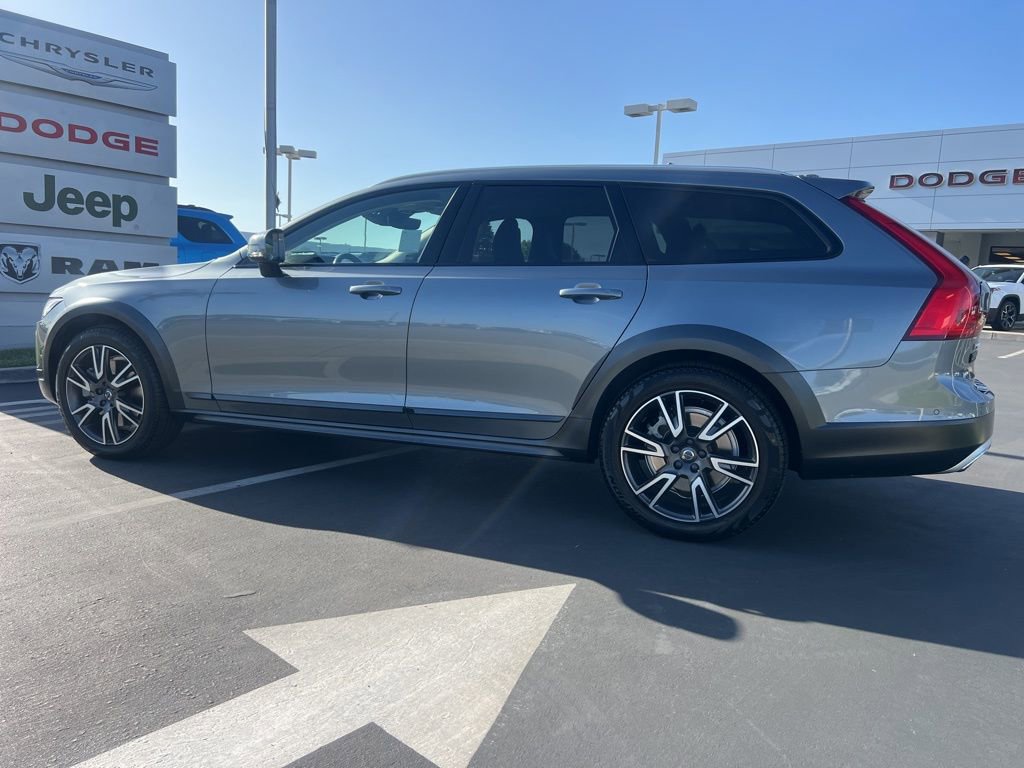Used 2017 Volvo V90 T6 Cross Country AWD/4WD image 18