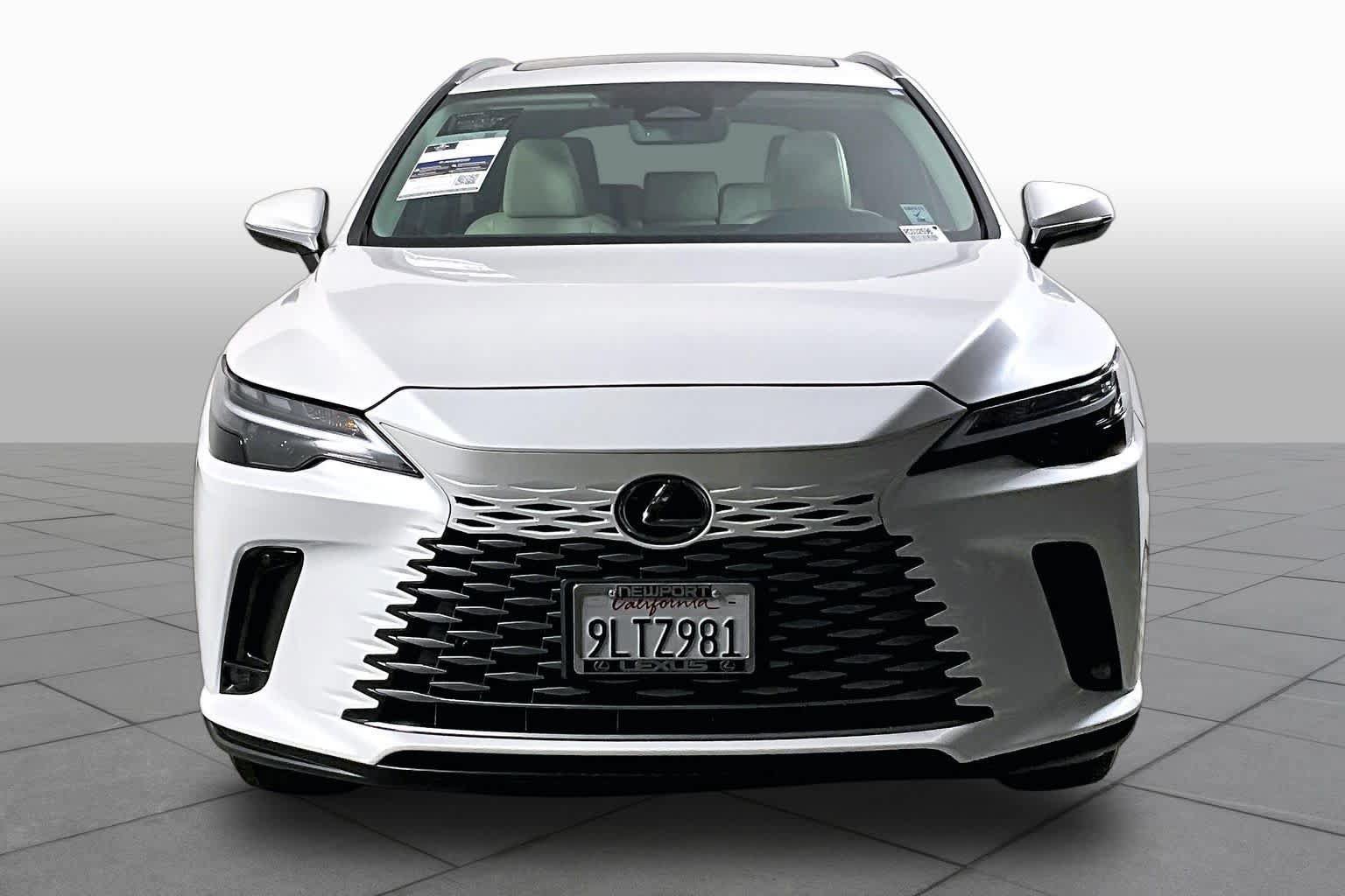 Certified 2024 Lexus RX 350 FWD w/ Technology Package image 3