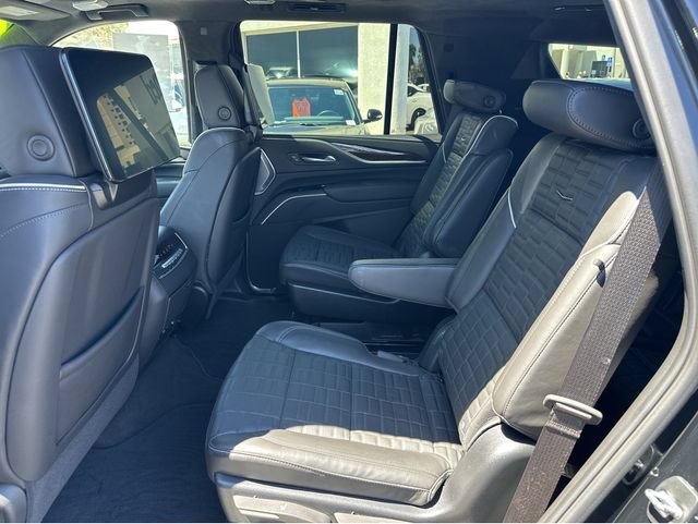 Certified 2024 Cadillac Escalade Sport Platinum w/ LPO, ONYX Package AWD/4WD image 27