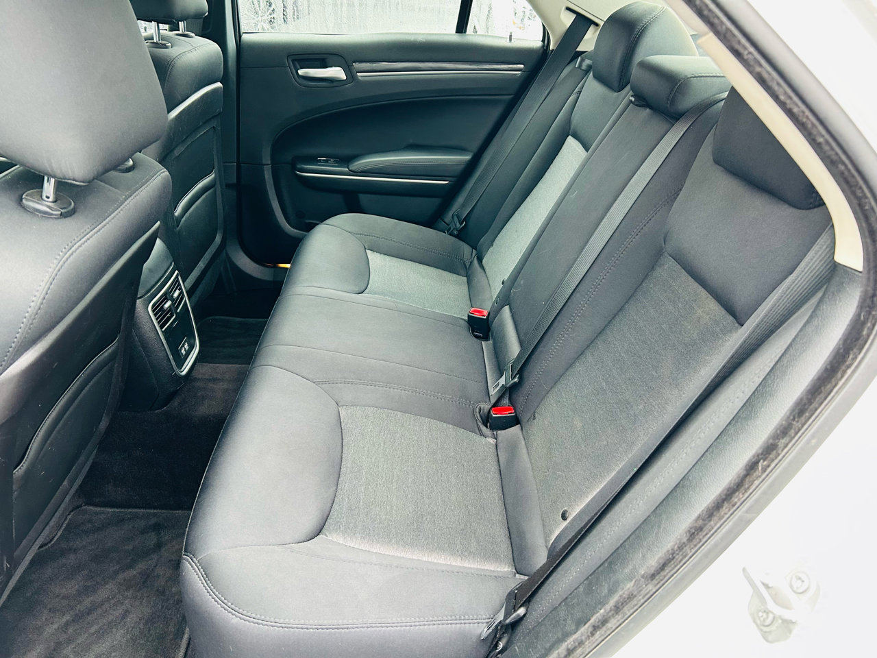 Used 2018 Chrysler 300 Touring w/ Sport Appearance Package image 23