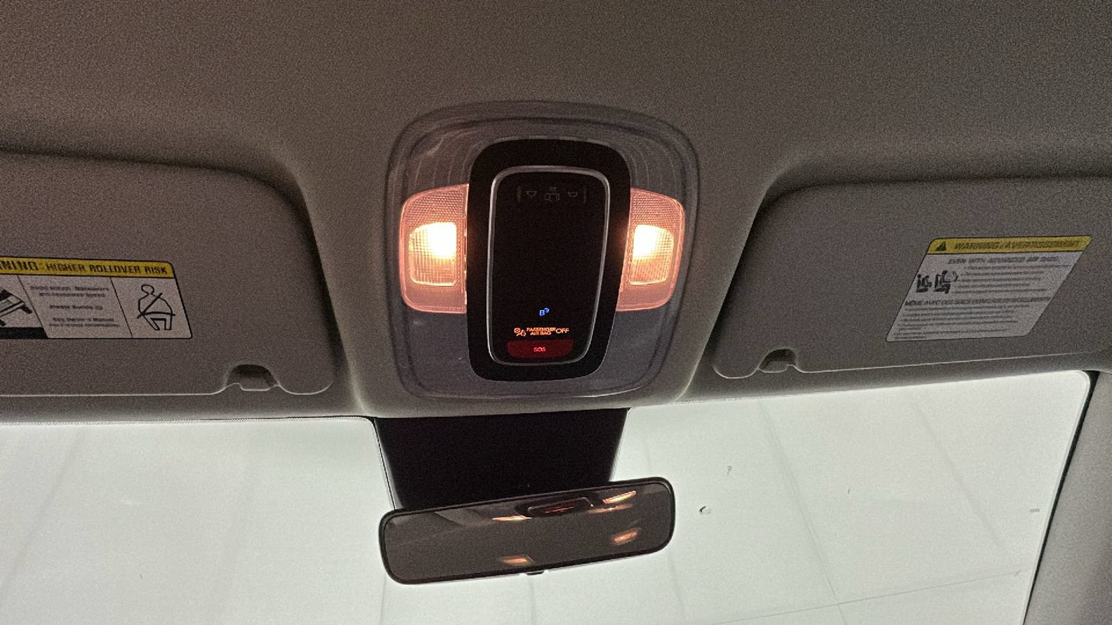 Used 2025 Hyundai Kona SEL FWD image 29