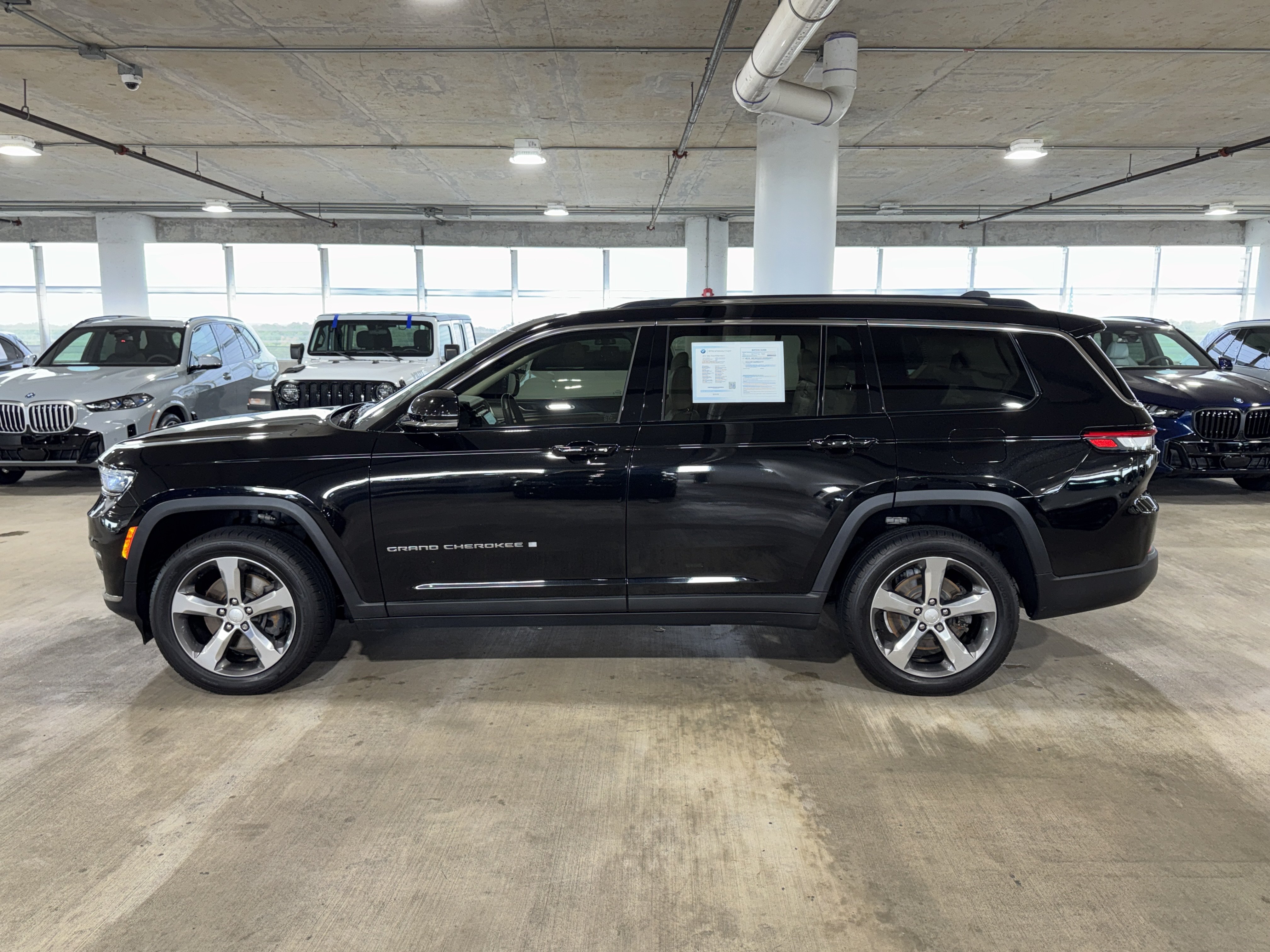 Used 2021 Jeep Grand Cherokee L Limited RWD image 5