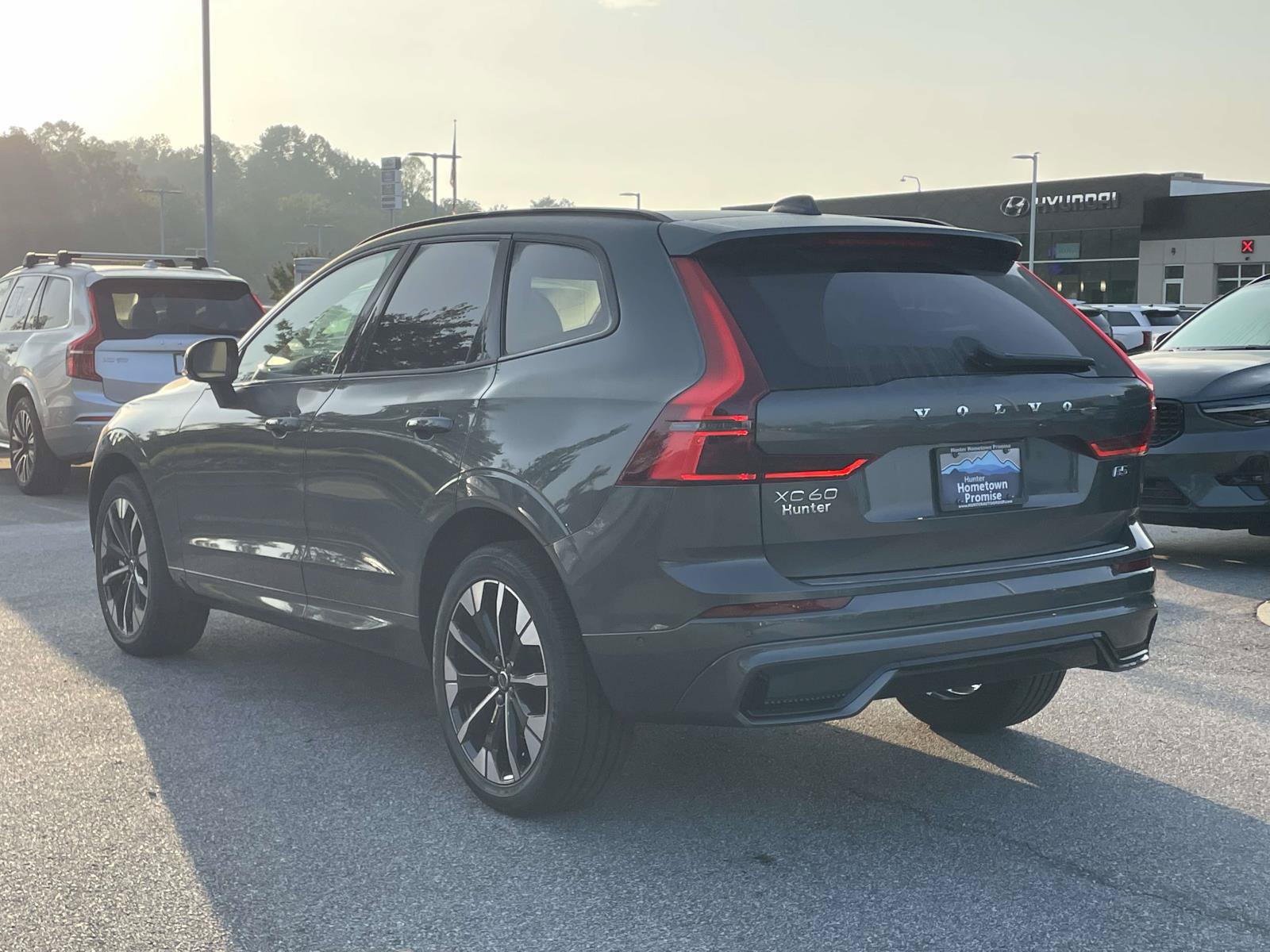 New 2027 Volvo XC60 B5 Plus AWD/4WD image 26